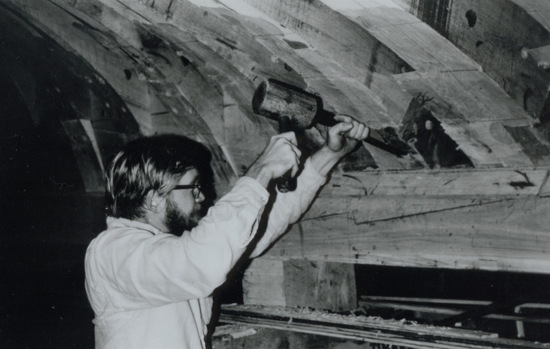 The builders followed Hamlin's precise specifications to create an authentic Hudson River sloop. 