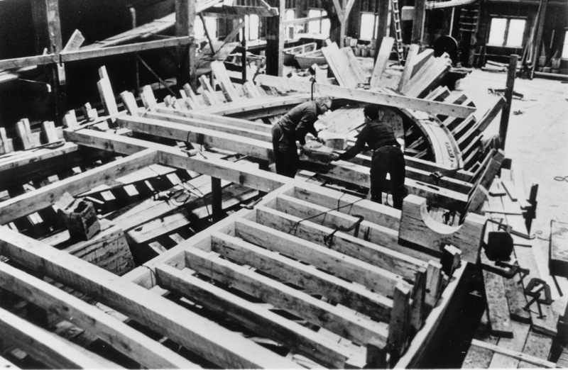Designed by naval architect Cyrus Hamlin, the Clearwater was built at the Harvey Gamage shipyard. The keel laying occurred in 1968.