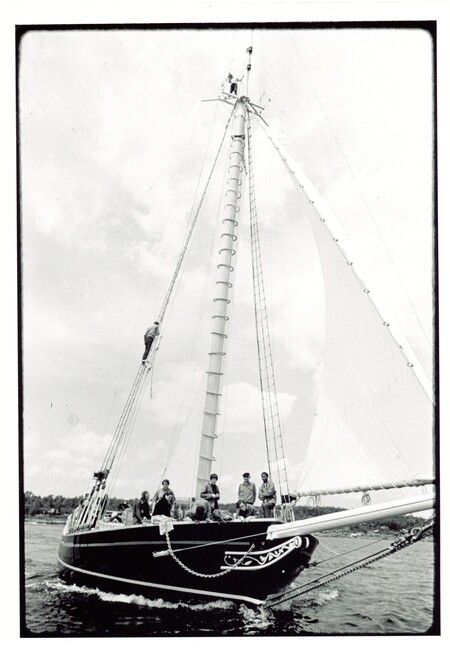 The crew sailed along the Atlantic Coast, performing concerts at towns along the waterfront. 